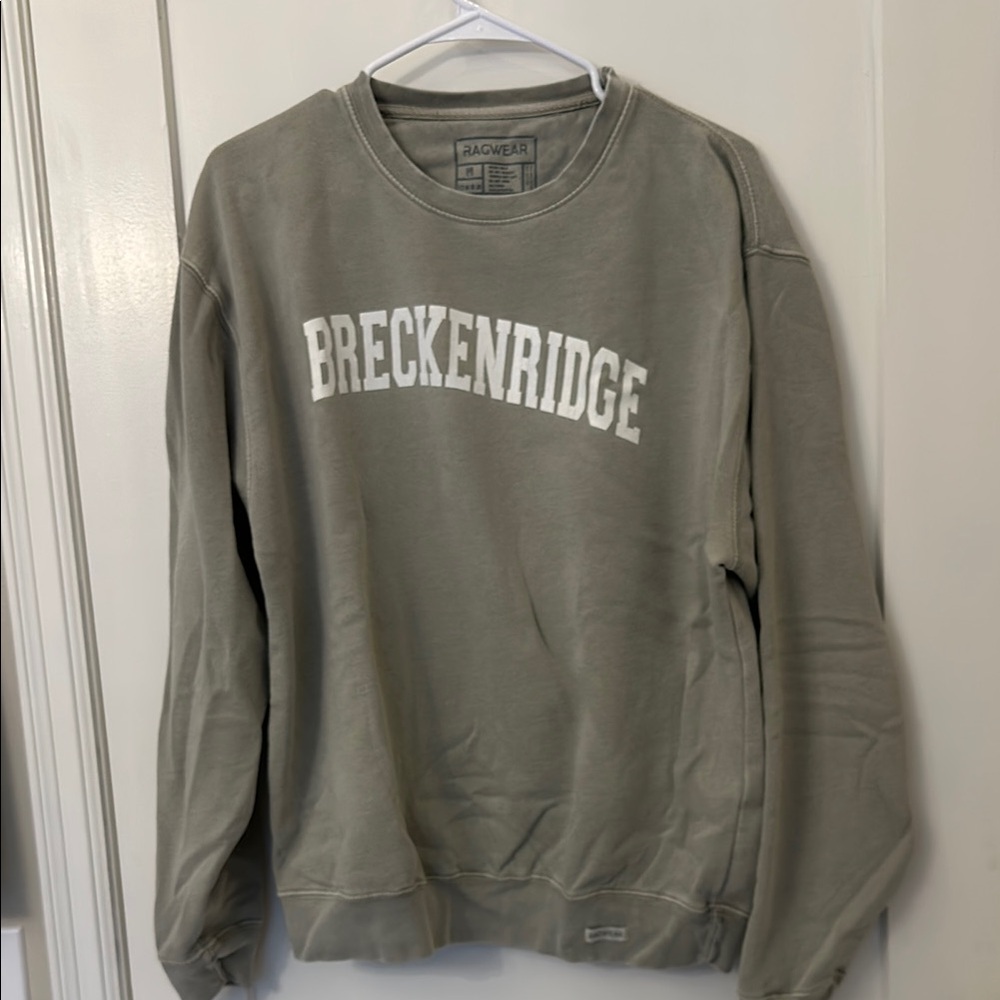 breckenridge colorado sage green crew neck